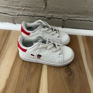 Kids hello kitty adidas shoes